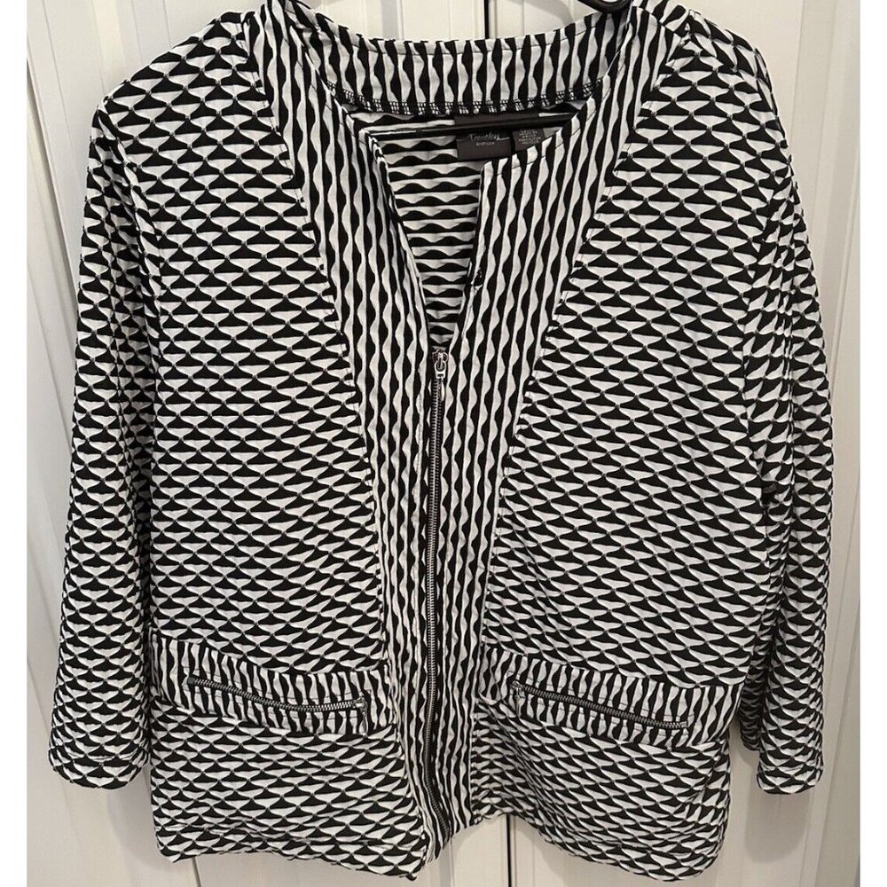 Chicos Travelers Size 3 XL  Jacket Black White Textured   3/4 Zip Pockets